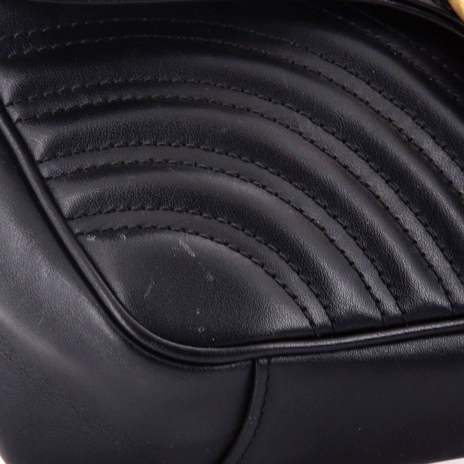 GG Marmont Flap Bag Matelasse Leather Medium