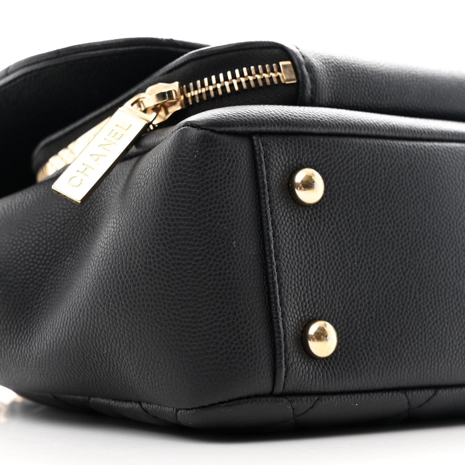 Caviar Quilted Medium Business Affinity Flap Black