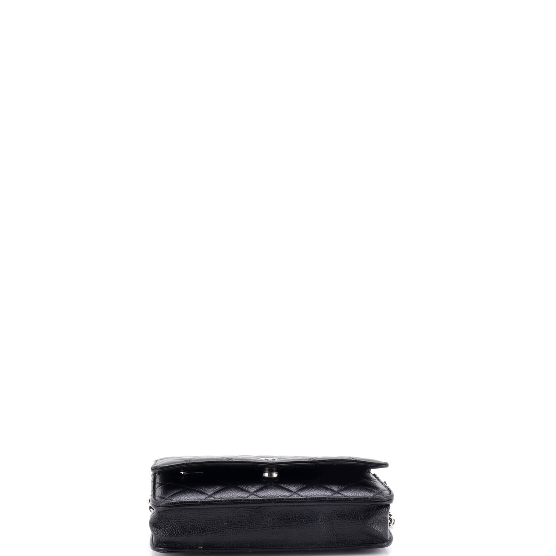 Wallet on Chain Quilted Caviar
