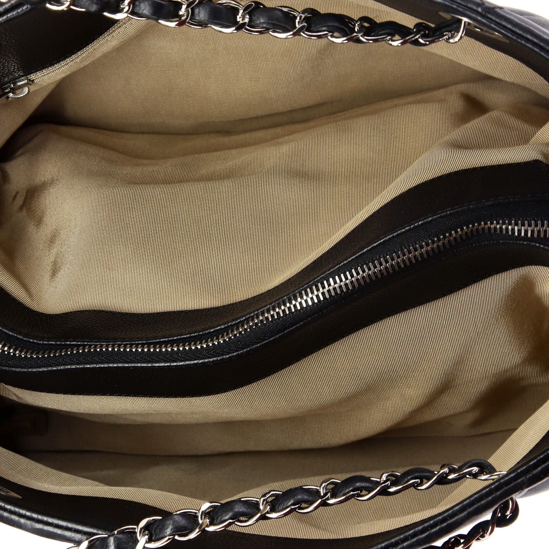 Timeless CC Shopping Tote Quilted Caviar Medium