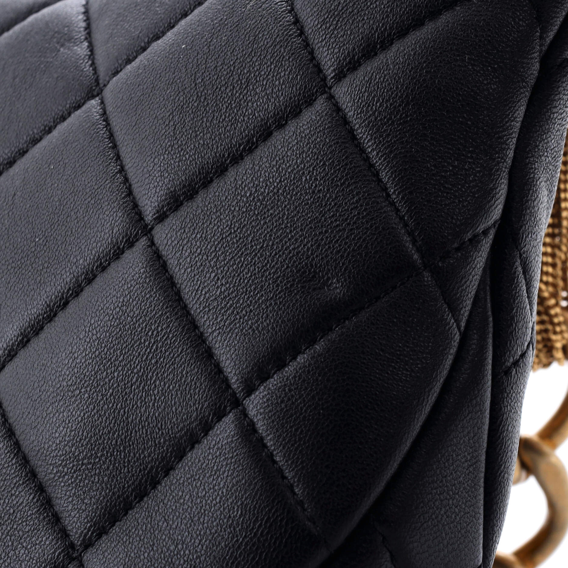CC Mixed Chain Link Zip Hobo Quilted Lambskin