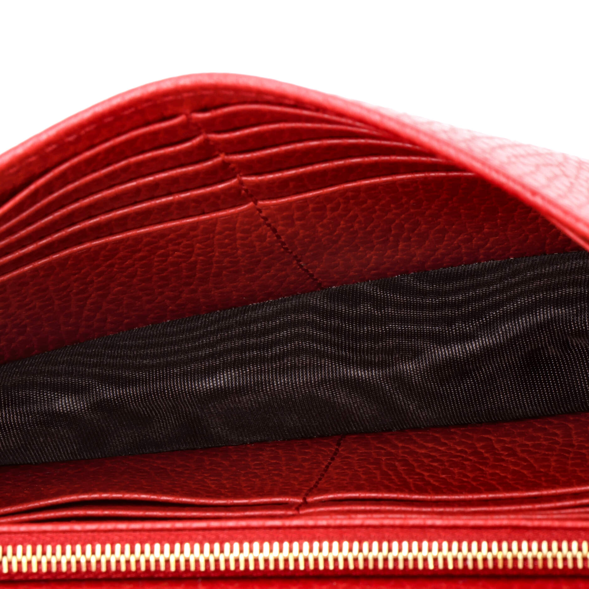 Interlocking Wallet on Chain Leather