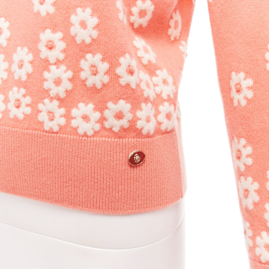 Women's Chanel peach cashmere blend floral CC knitted pullover sweater