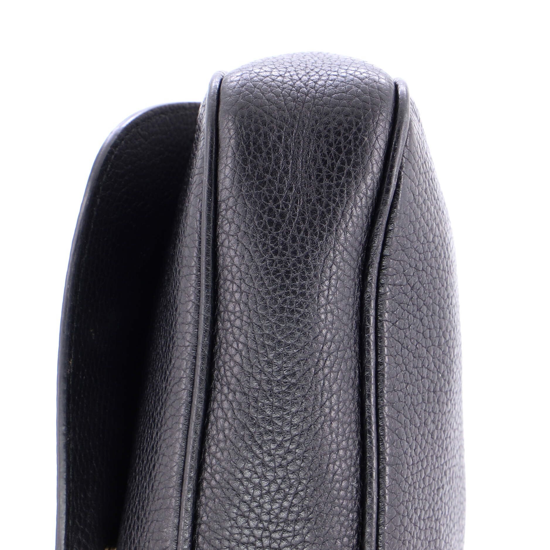 Soho Chain Crossbody Bag Leather Medium