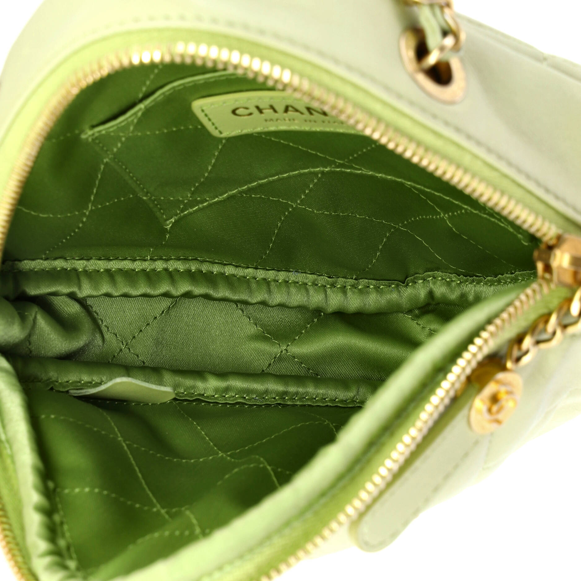 Diamond Chain Crossbody Bag Quilted Lambskin Small