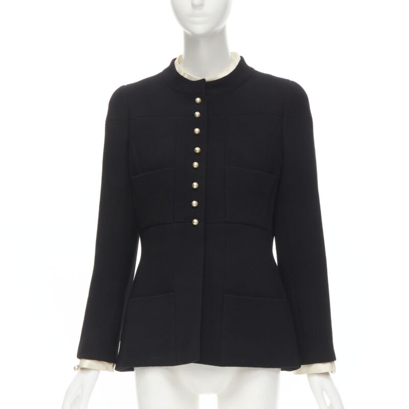 Women's Chanel wool pearl buttons paneled pocket jacket
