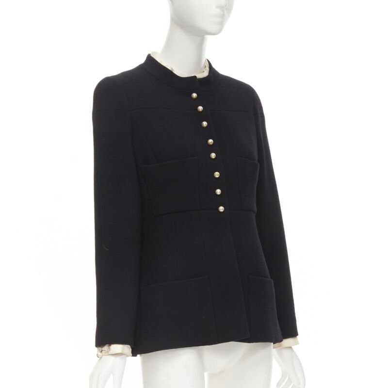 Women's Chanel wool pearl buttons paneled pocket jacket