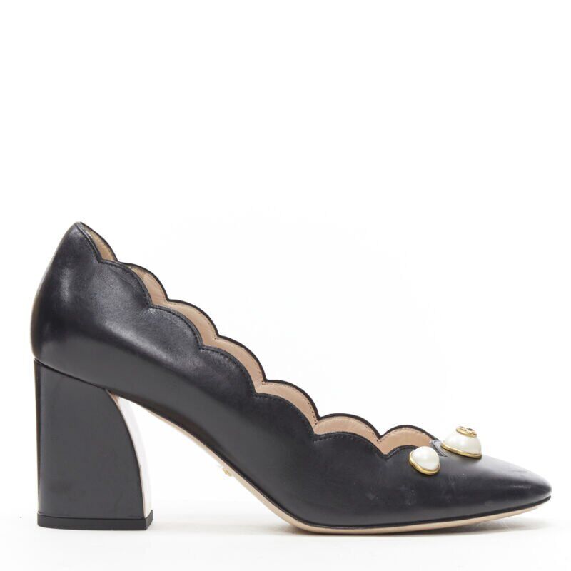 Women's Gucci GG Pearl leather scalloped pump