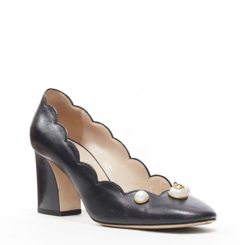 Women's Gucci GG Pearl leather scalloped pump