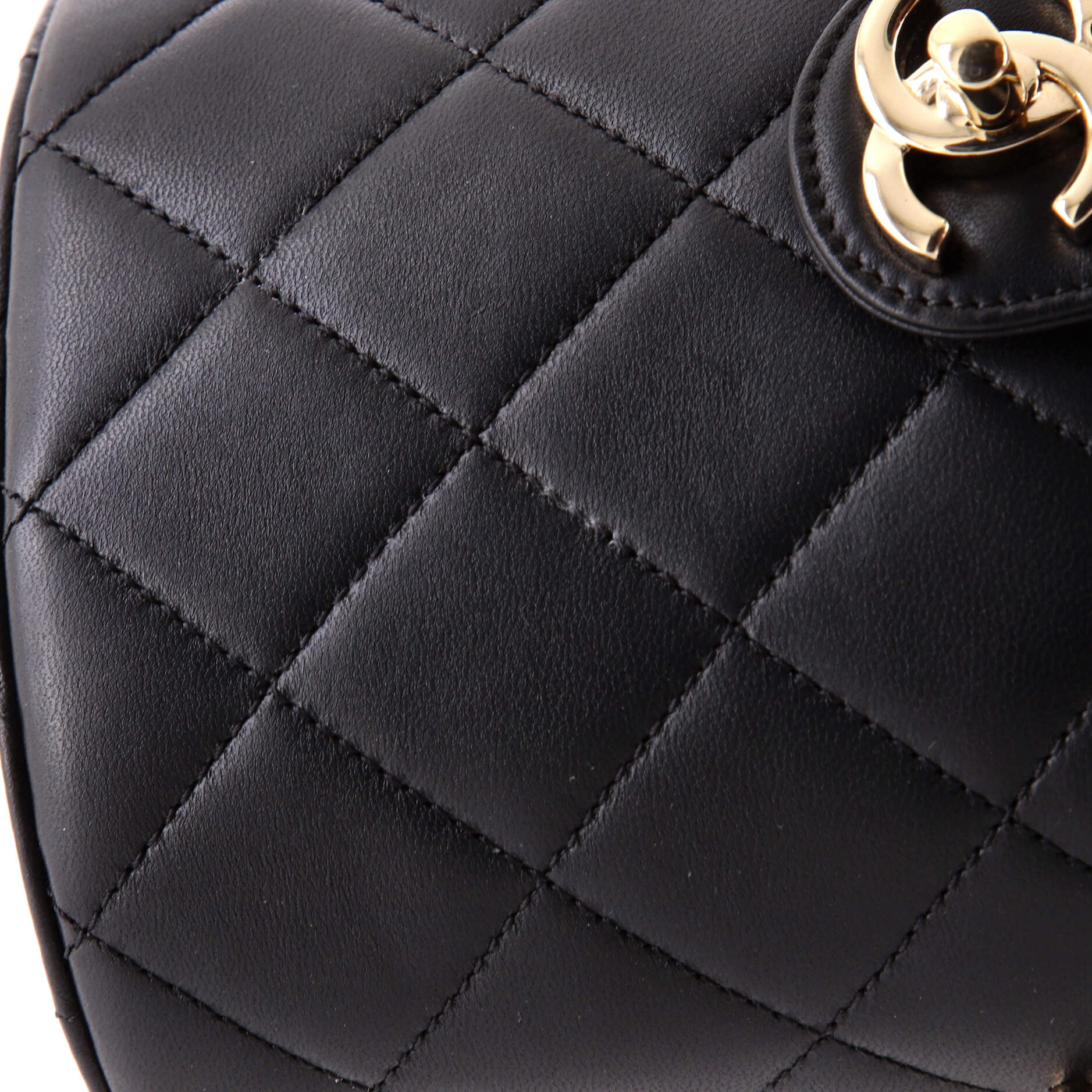 Resin Elegant Chain Tubular Vanity Case Quilted Lambskin Small