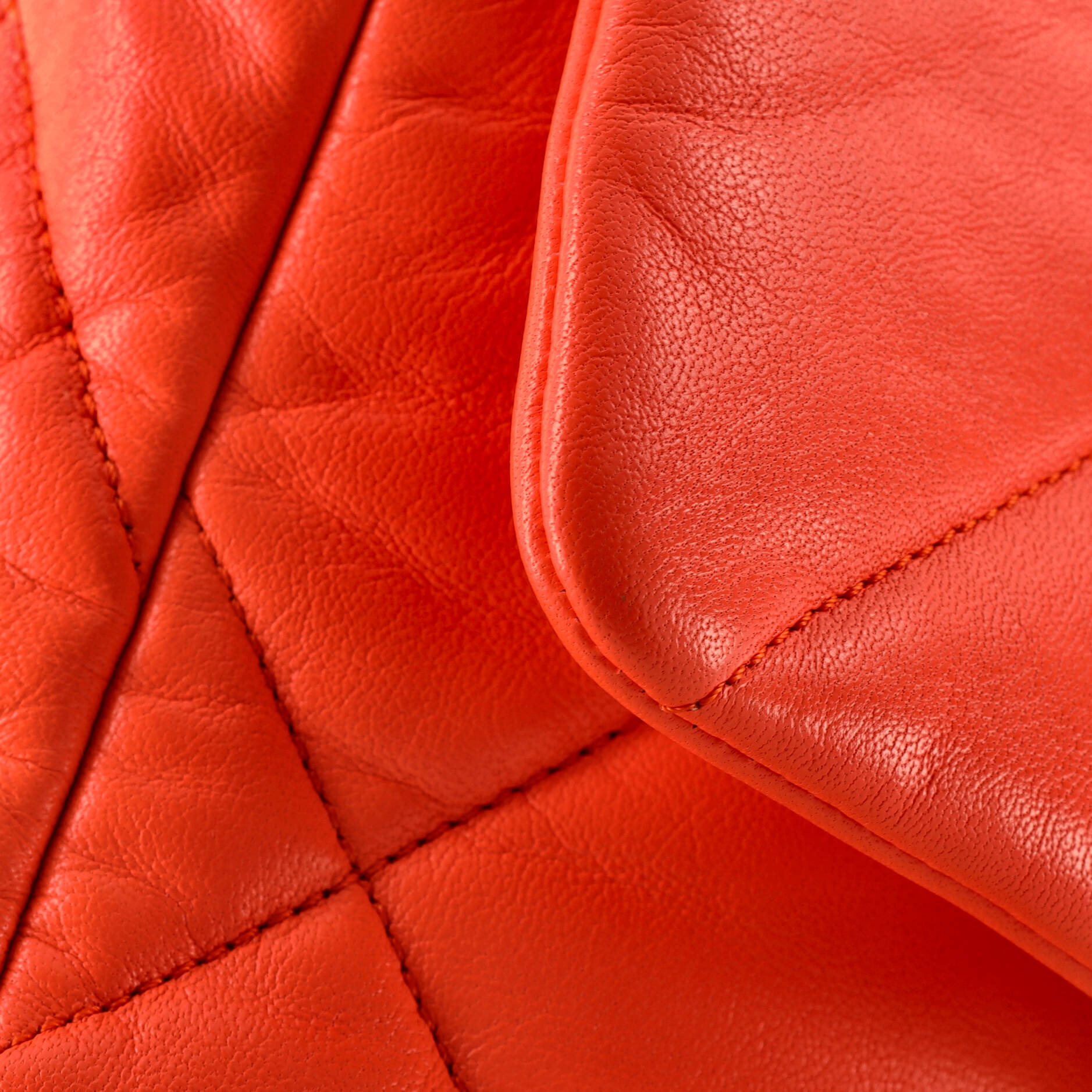 19 Flap Bag Quilted Leather Medium