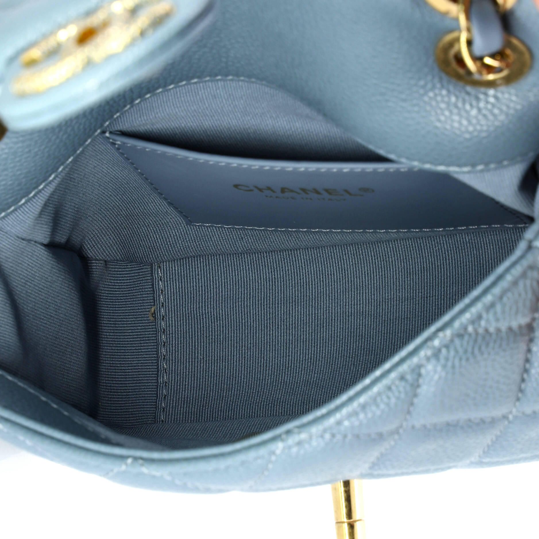 Textured CC Classic Single Flap Bag Quilted Caviar Mini