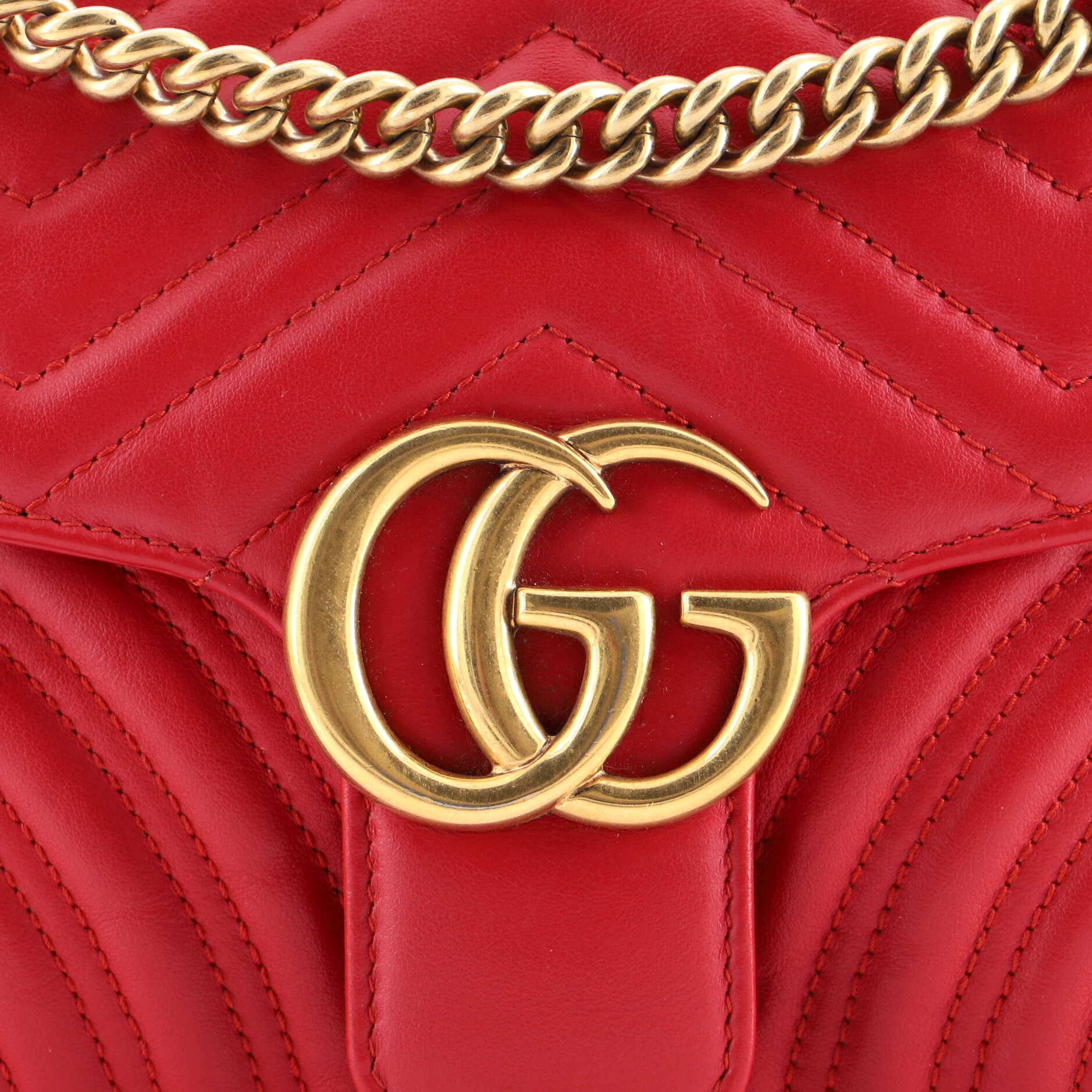 GG Marmont Flap Bag Matelasse Leather Medium