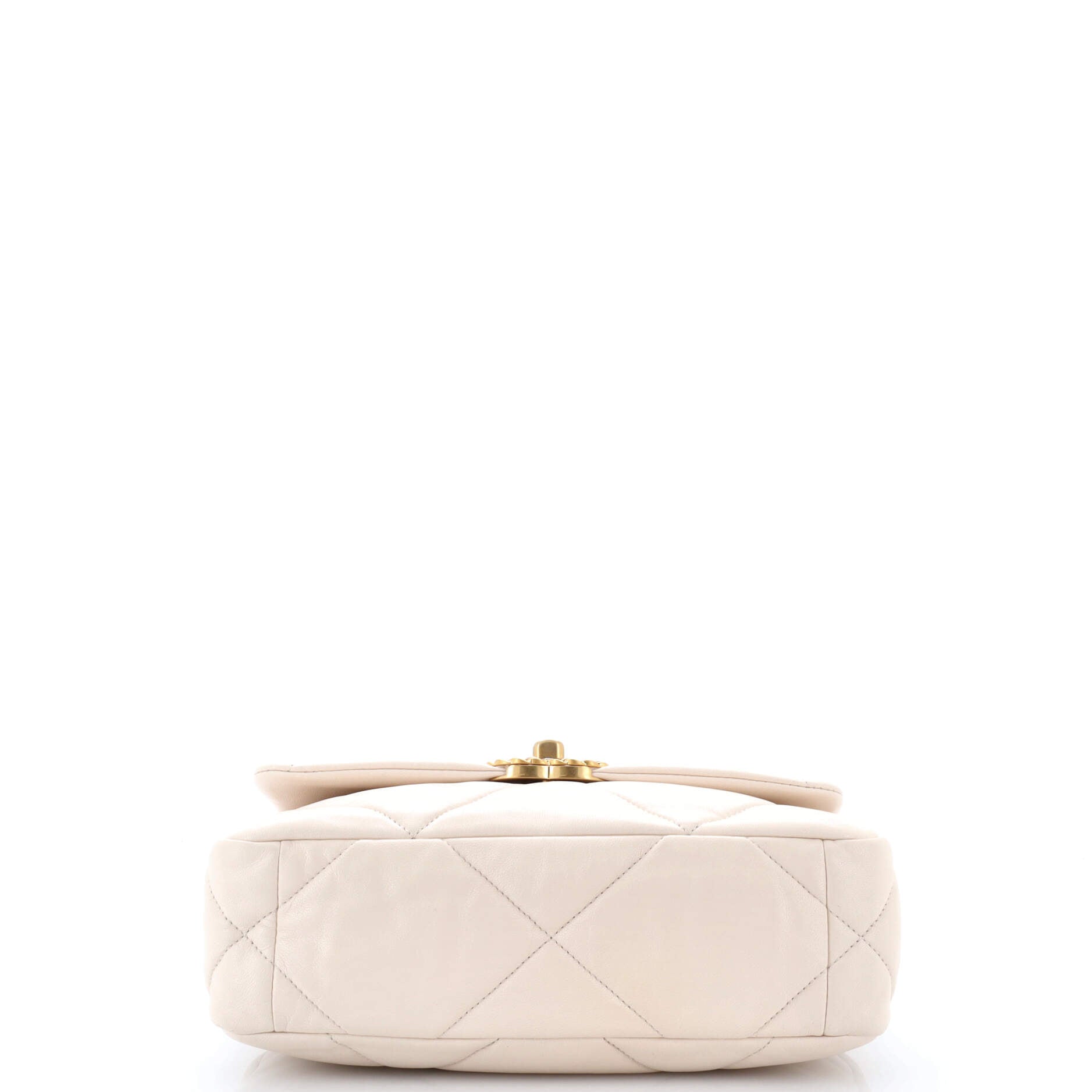 19 Flap Bag Quilted Leather Medium