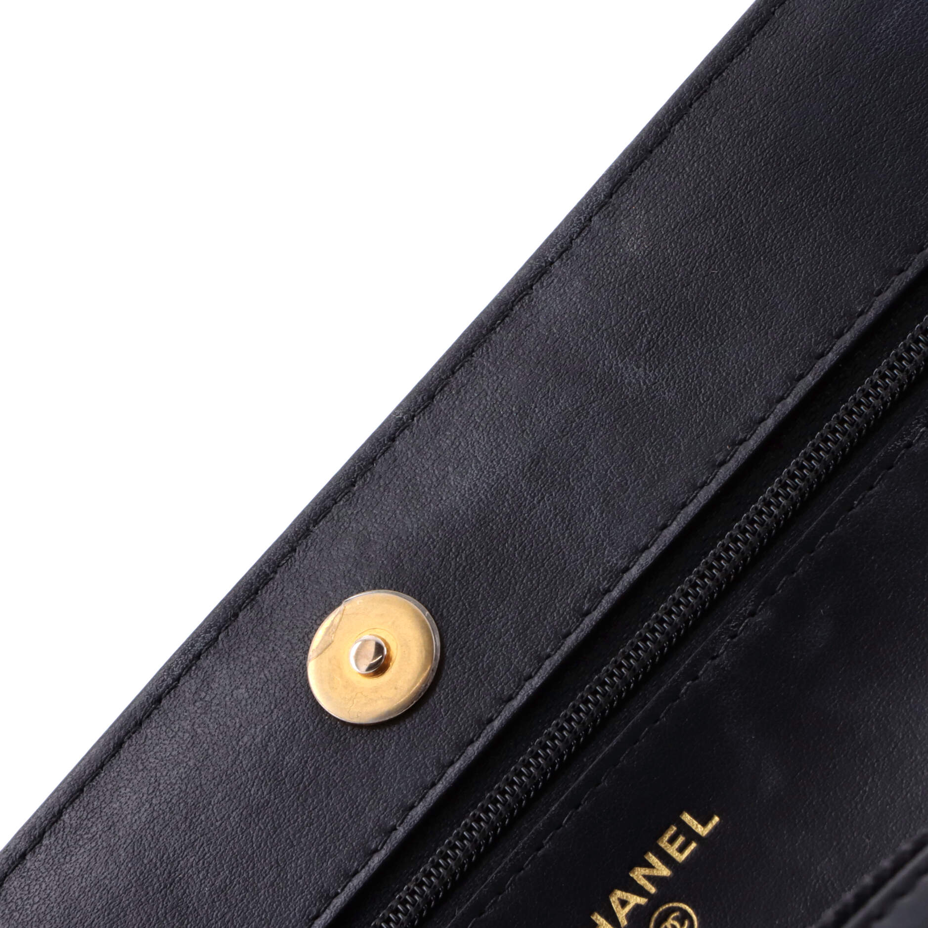 19 Wallet on Chain Quilted Lambskin