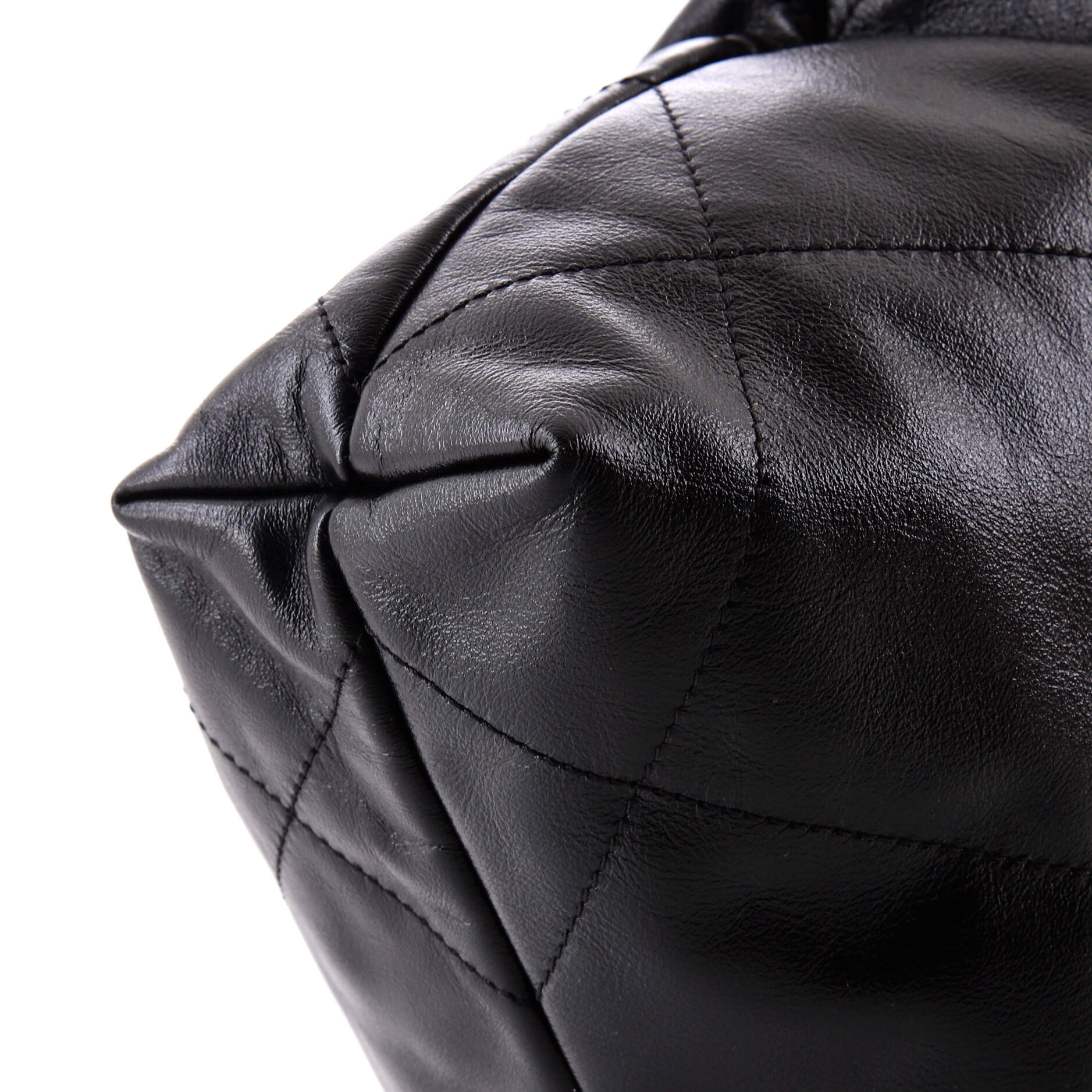 22 Chain Hobo Quilted Calfskin Small