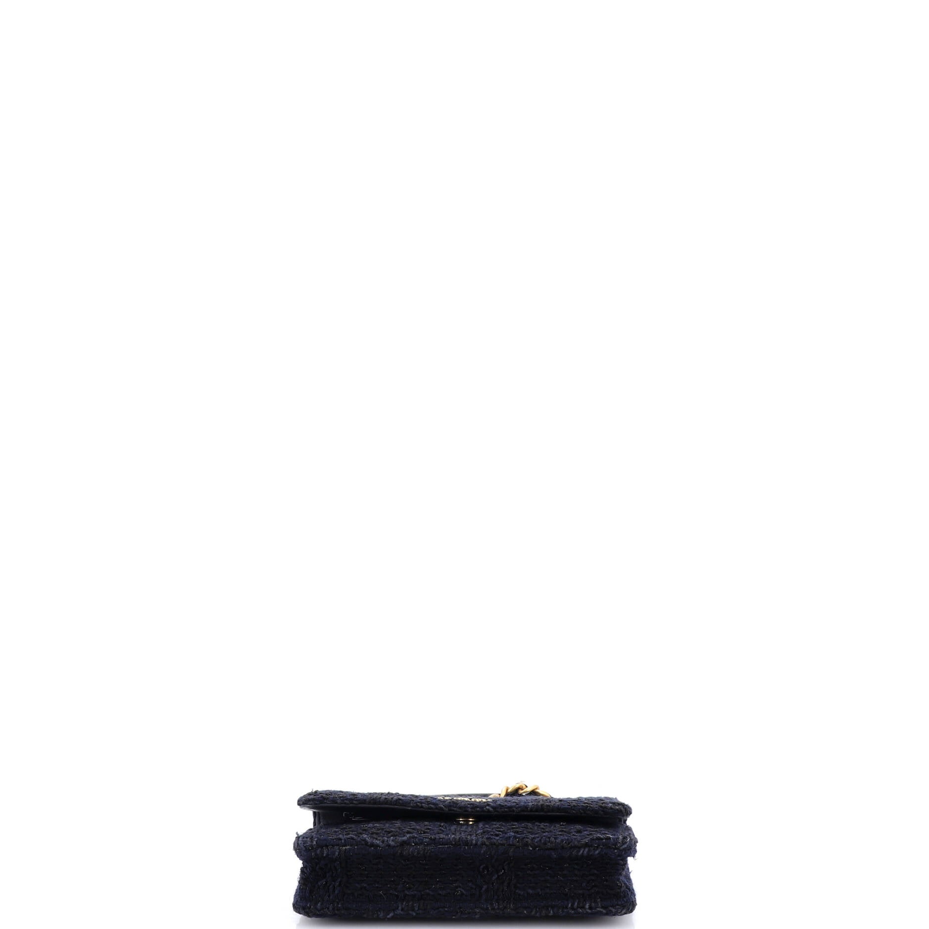19 Wallet on Chain Quilted Tweed