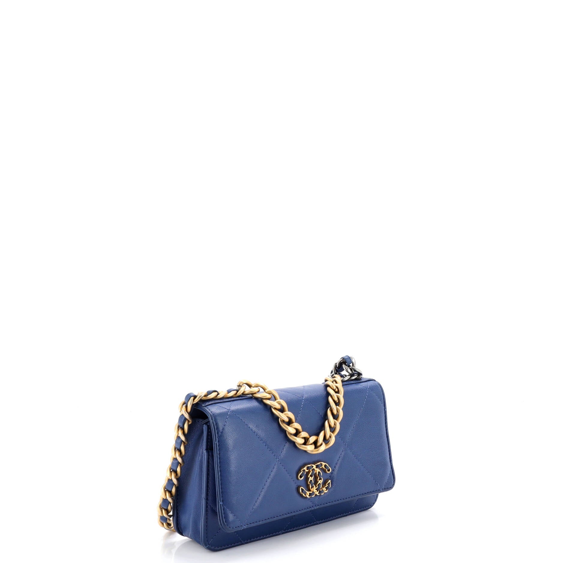 19 Wallet on Chain Quilted Lambskin
