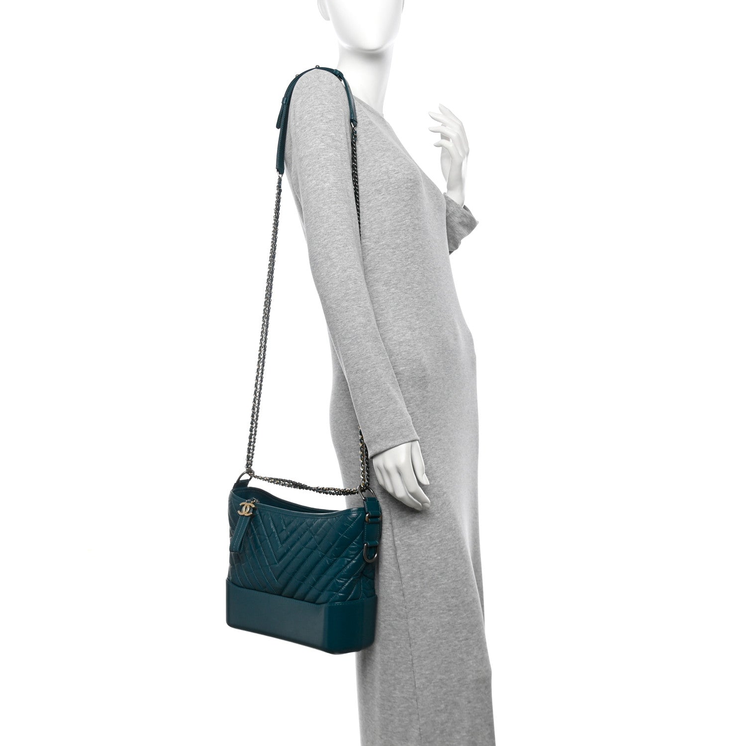 Aged Calfskin Chevron Quilted Medium Gabrielle Hobo Green