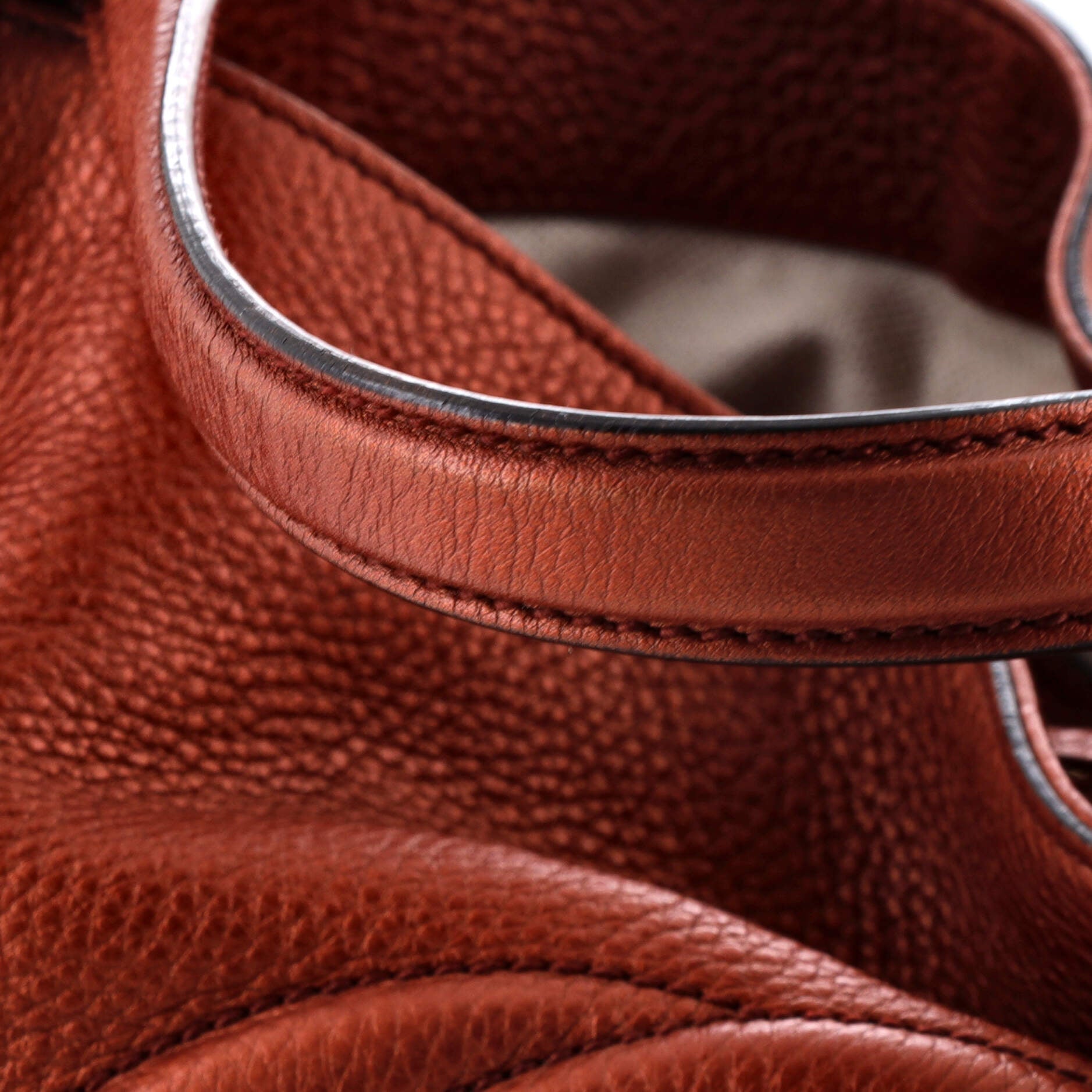 Soho Shoulder Bag Leather Medium