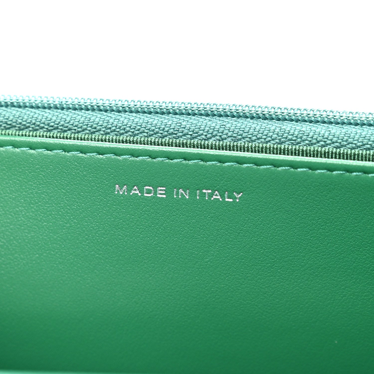 Caviar Quilted Wallet On Chain WOC Green