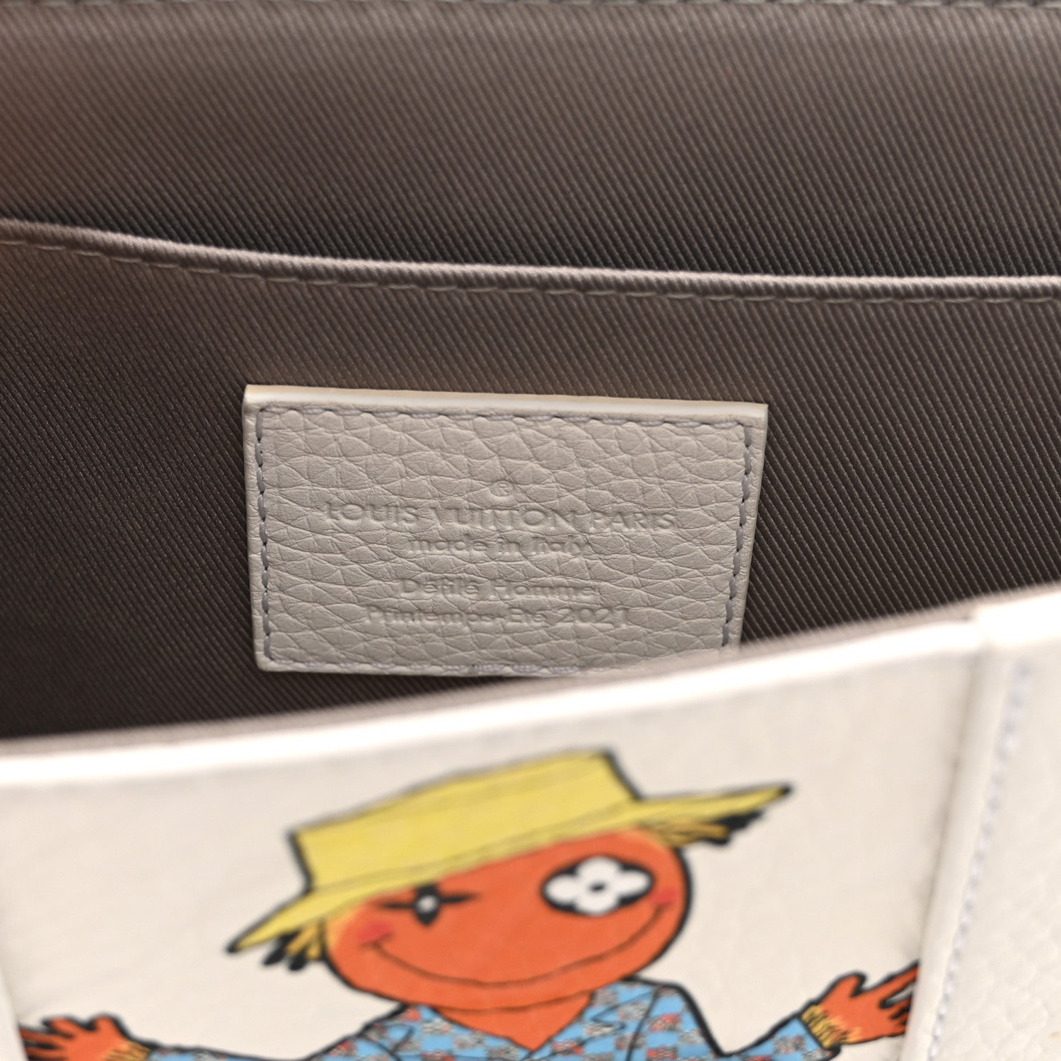 Taurillon Monogram LV Friends Soft Trunk Messenger White