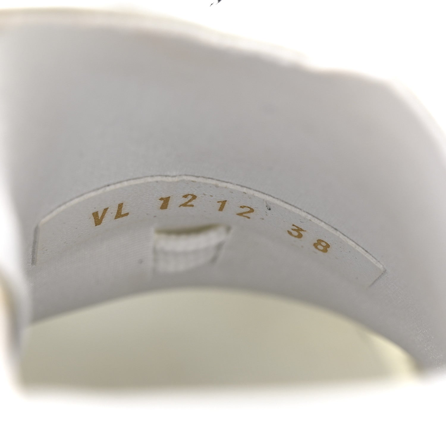 Monogram Calfskin Run 55 Sneakers 38 White