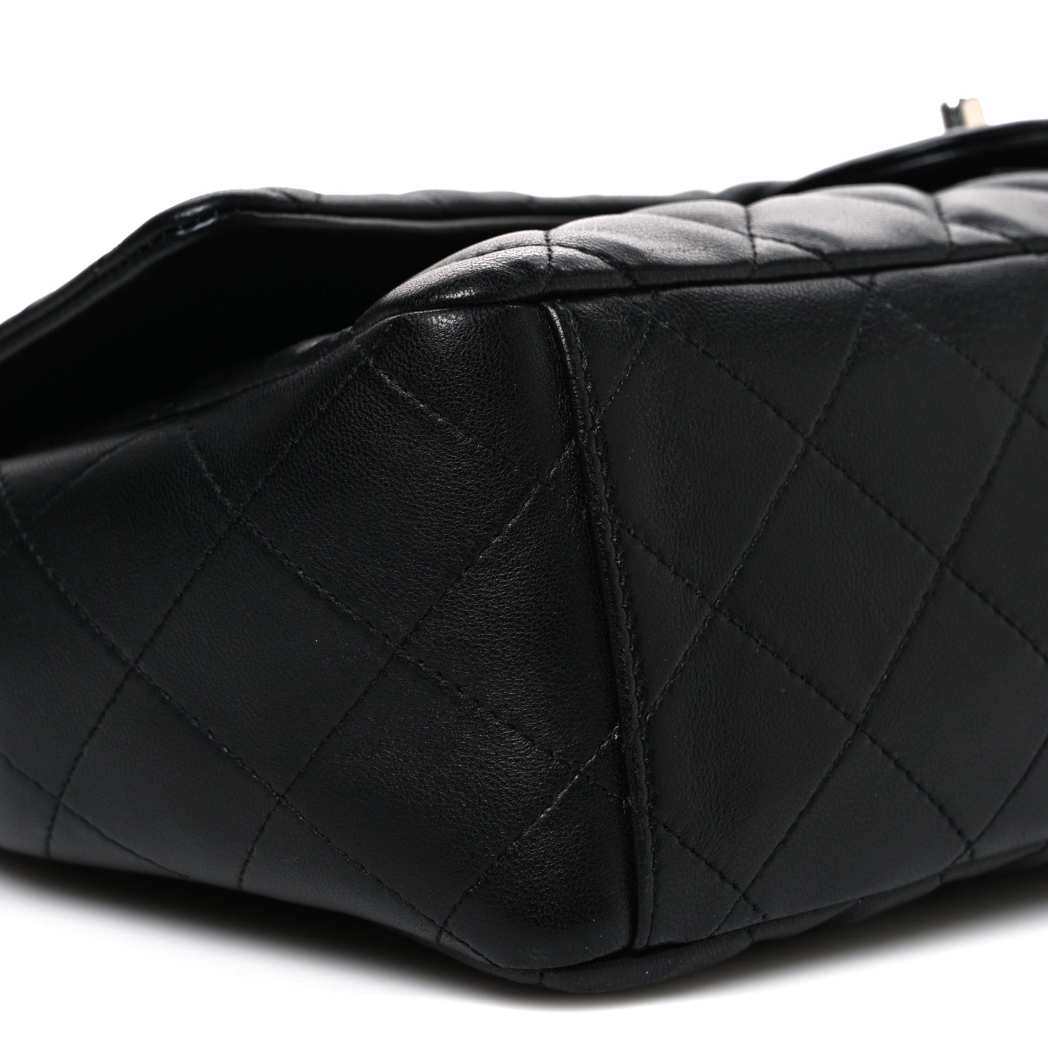 Lambskin Quilted Maxi Single Flap Black