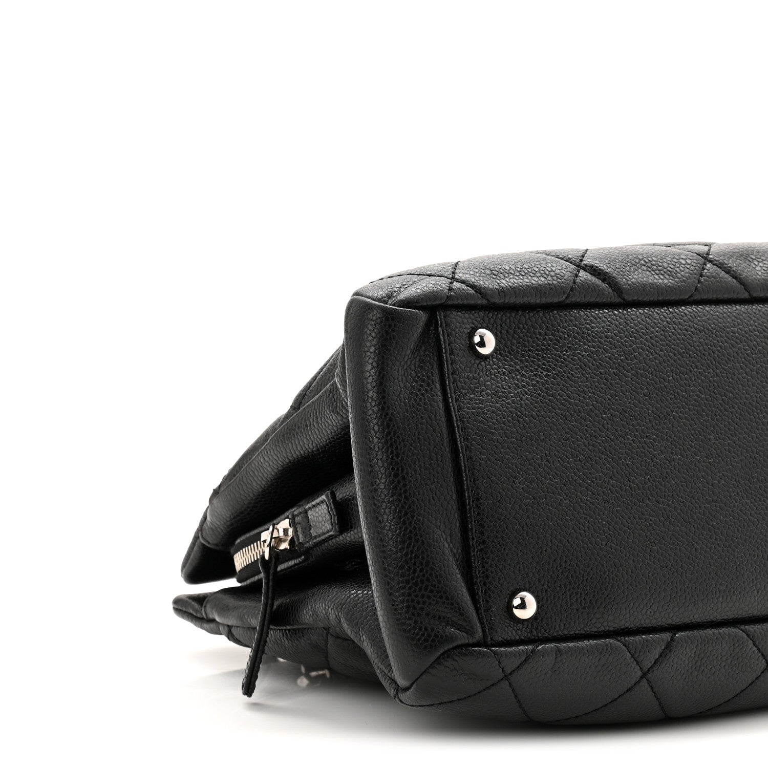 Caviar Quilted CC Timeless Soft Tote Black