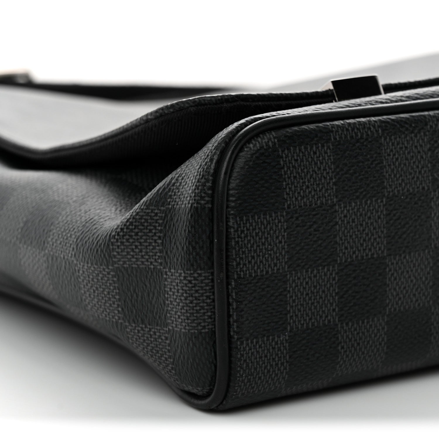 Damier Graphite District MM