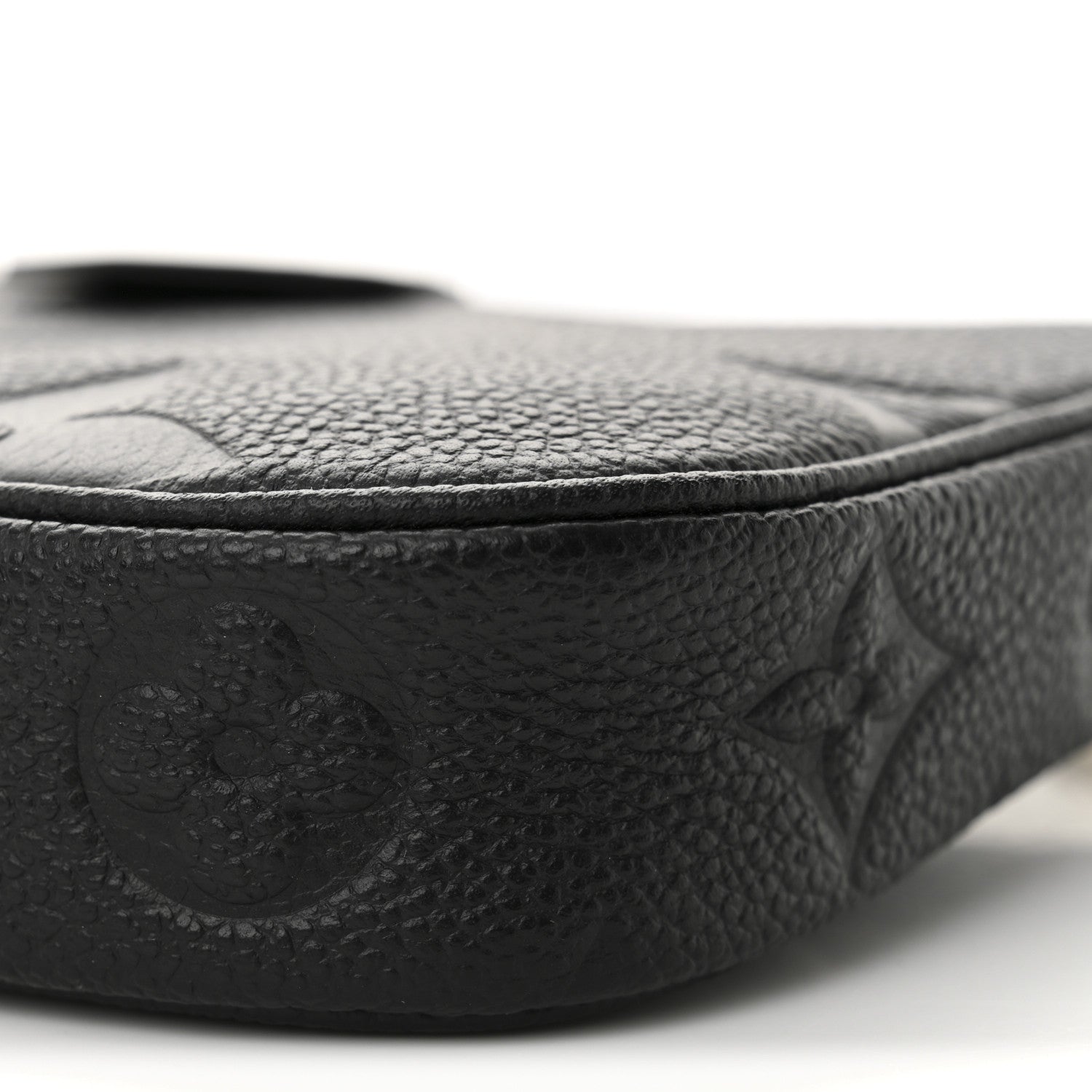 Empreinte Monogram Giant Multi Pochette Accessories Mini Pochette Black