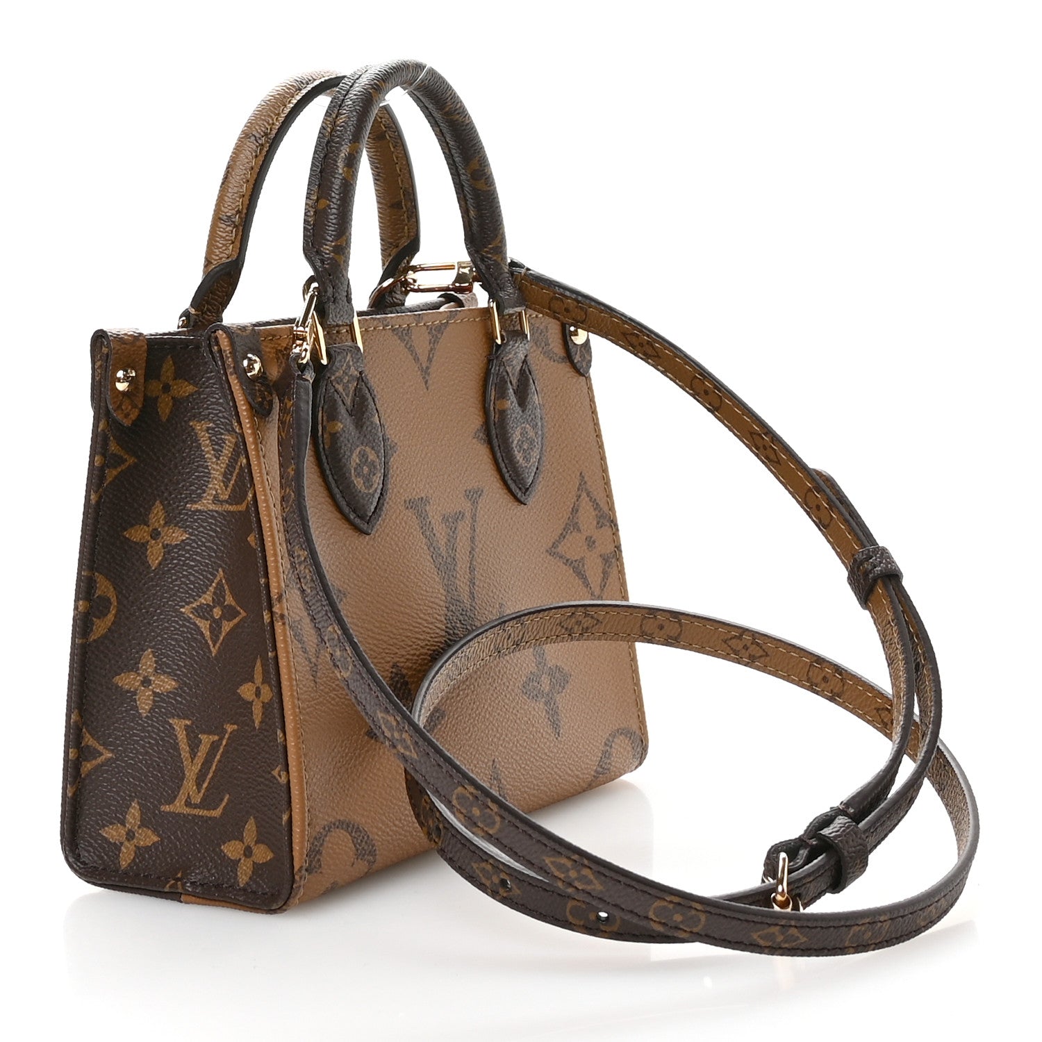 Reverse Monogram Giant Onthego BB