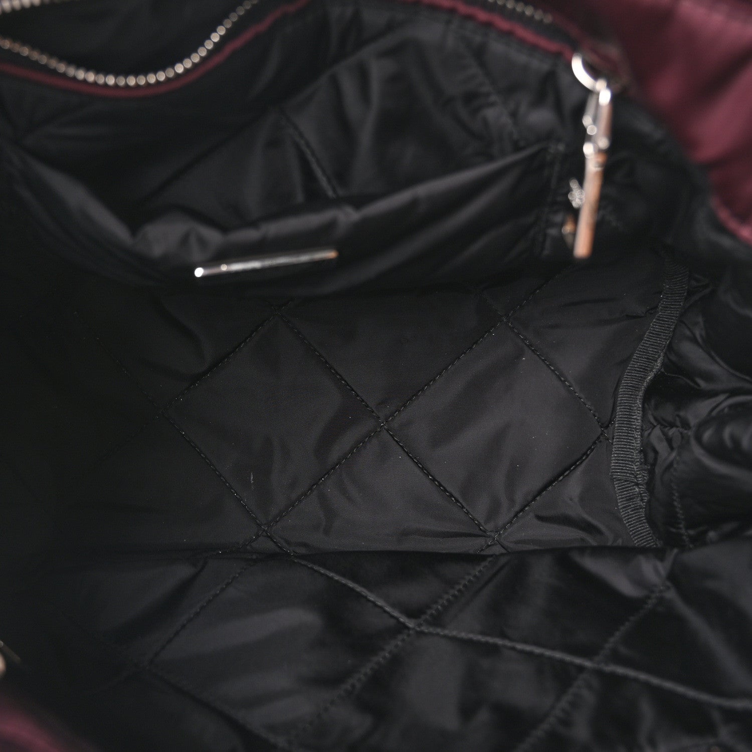 Tessuto Nylon Bomber Tote Bordeaux