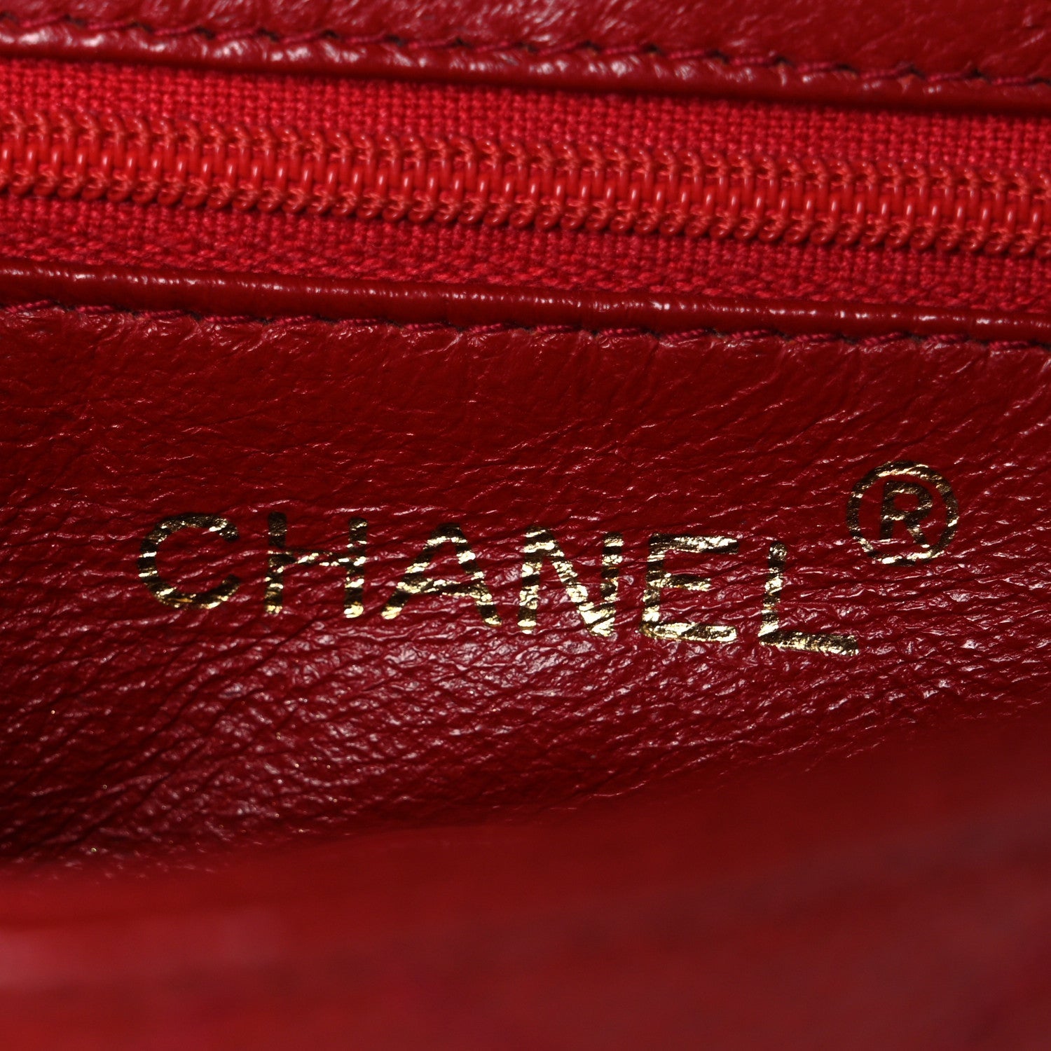 Caviar Quilted Shoulder Bag Red