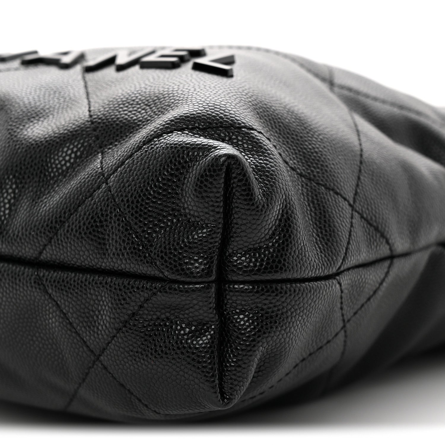 Shiny Caviar Quilted Monochrome Mini Chanel 22 Black