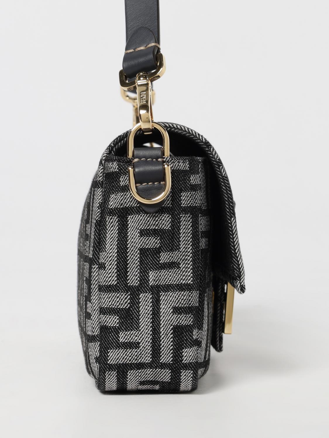 woman's shoulder bag