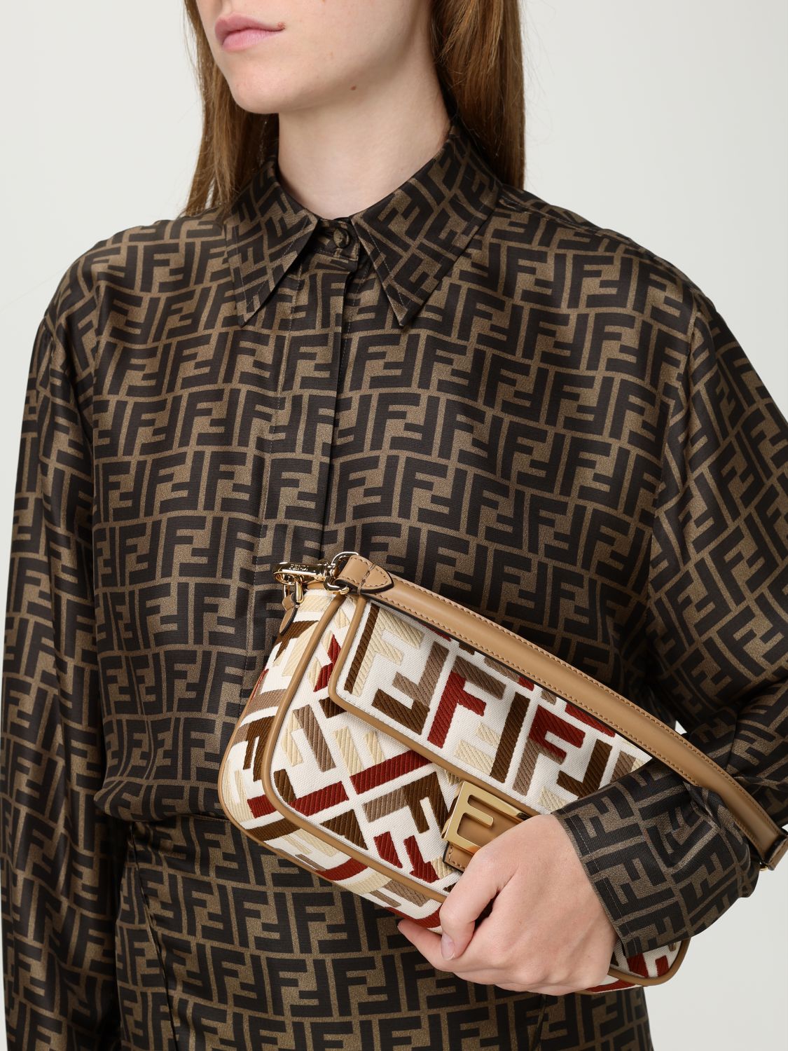 woman's shoulder bag