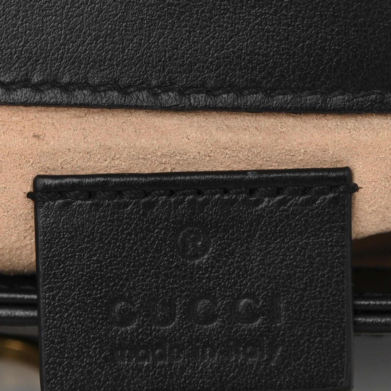 Calfskin Matelasse Super Mini GG Marmont Shoulder Bag Black