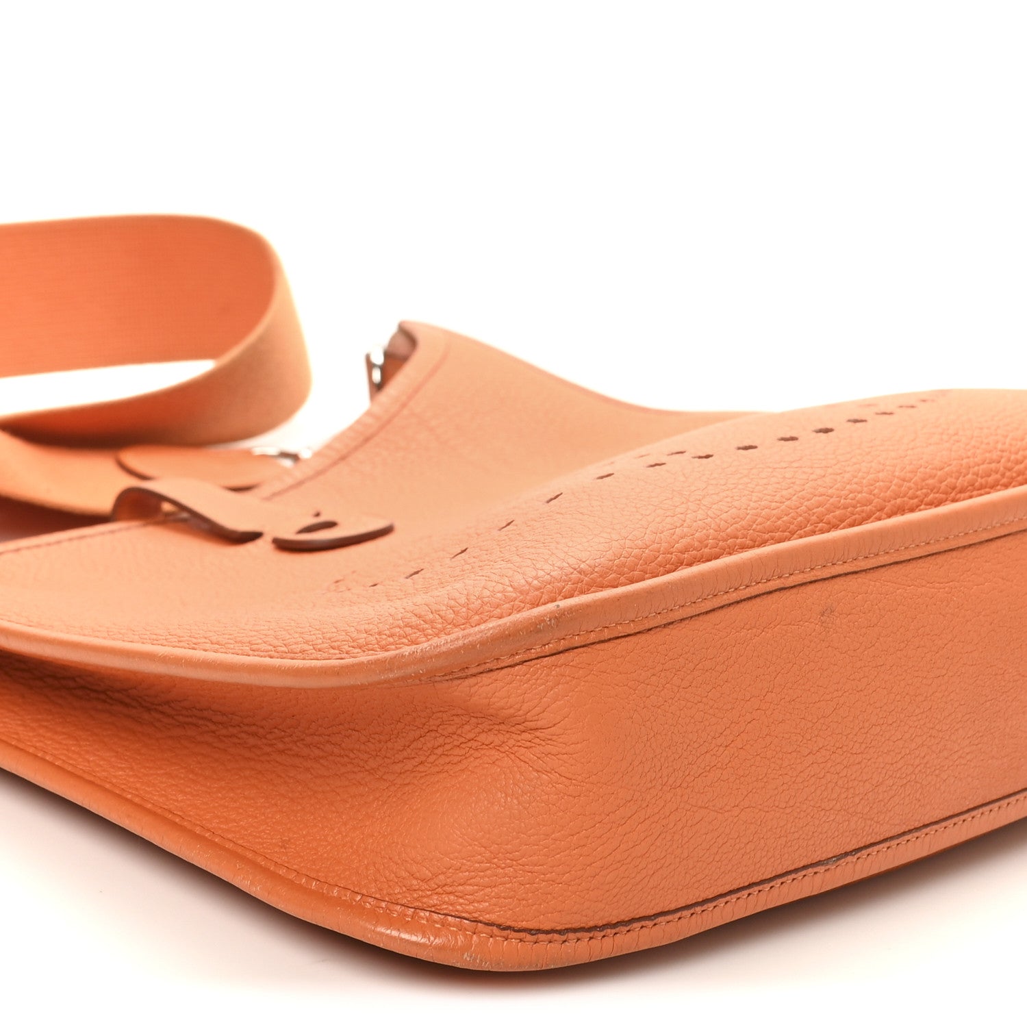 Taurillon Clemence Evelyne PM Orange