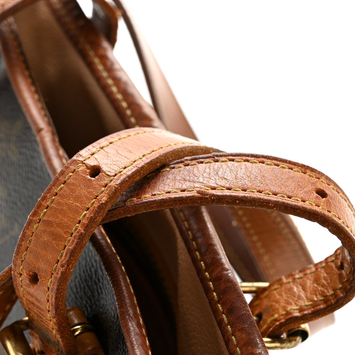 Monogram Petit Bucket 23