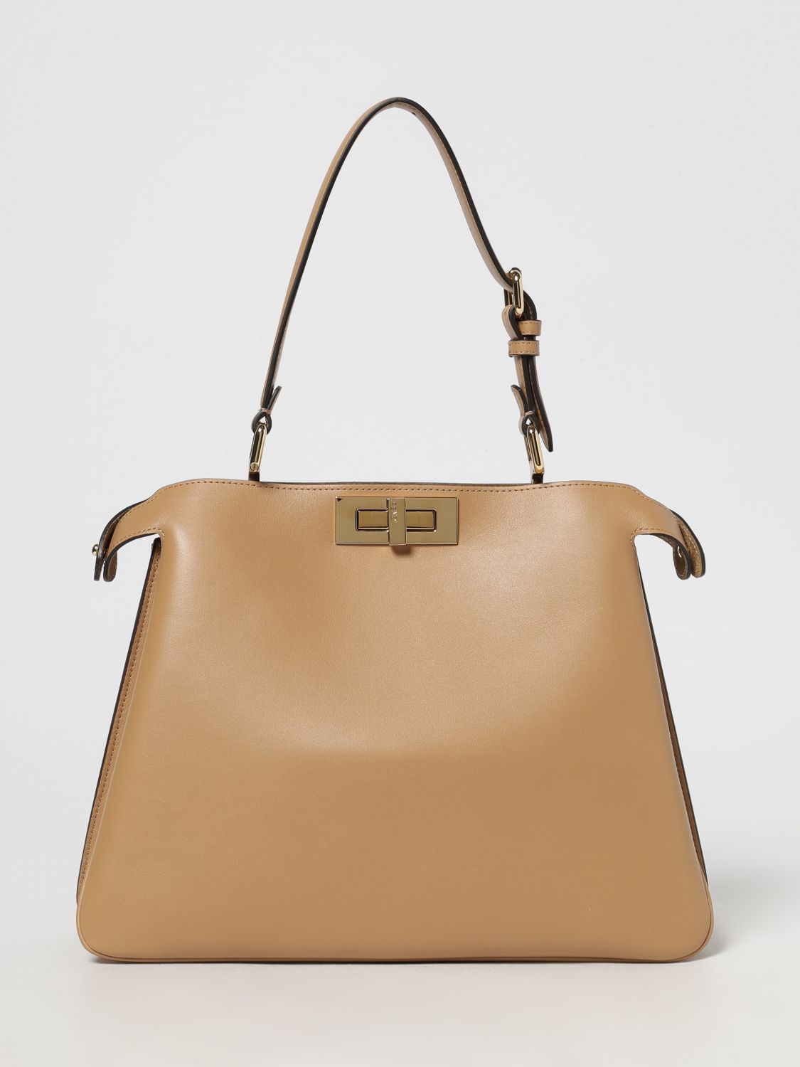 woman's shoulder bag
