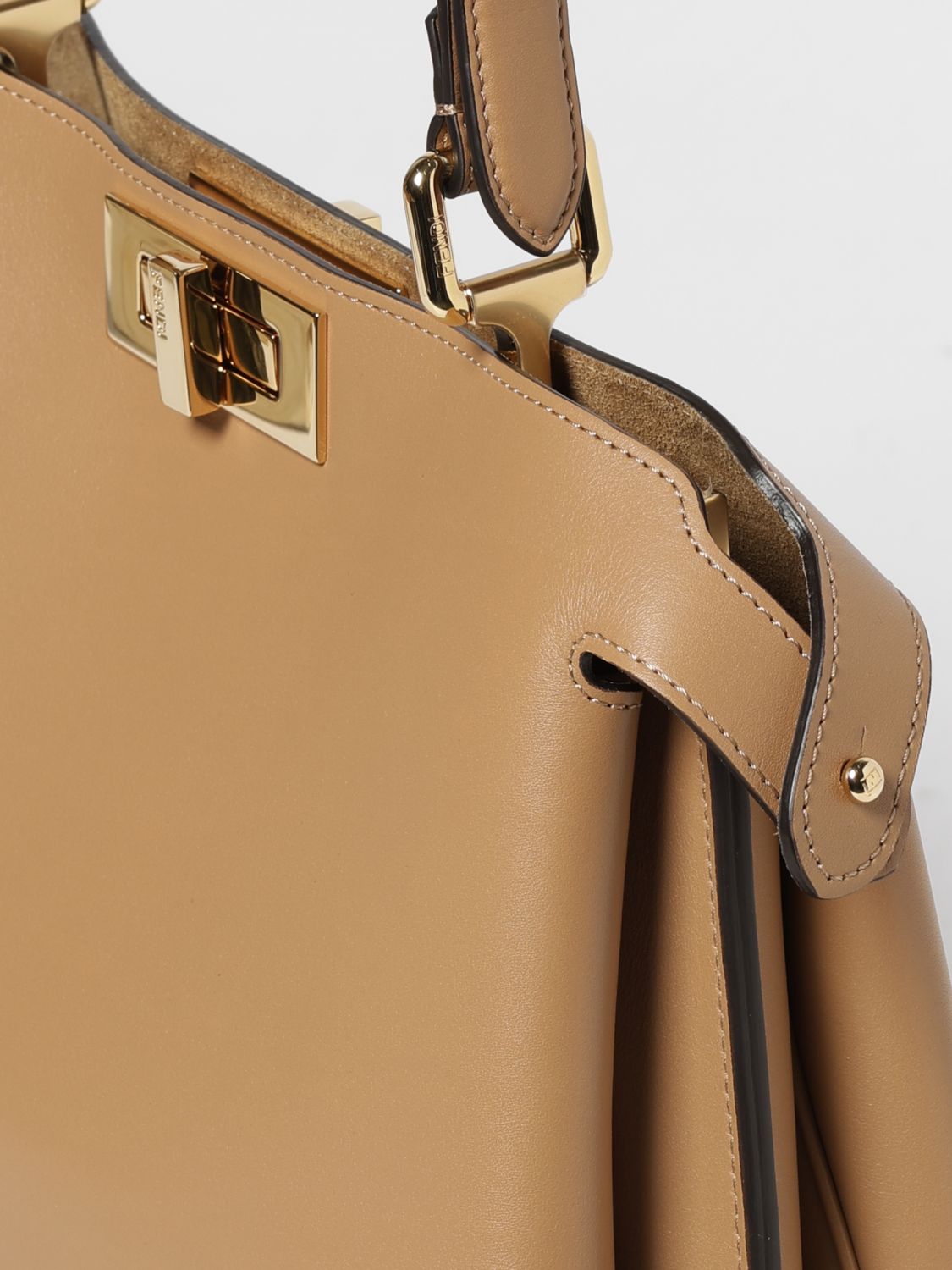 woman's shoulder bag