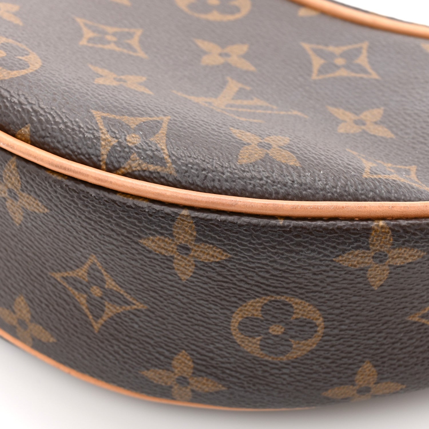 Monogram Loop