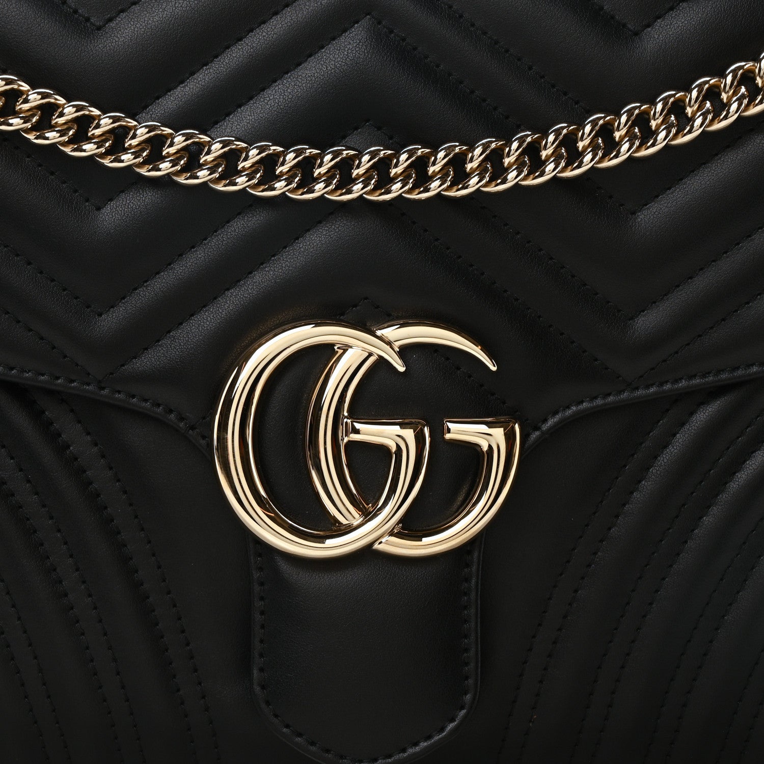 Calfskin Matelasse Large Horizontal GG Marmont Shoulder Bag Black