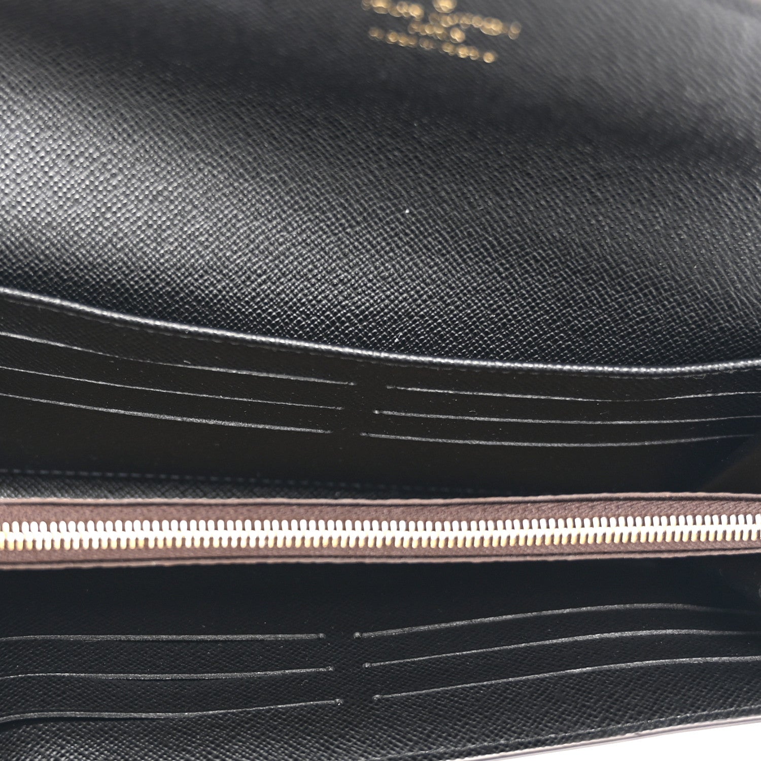 Reverse Monogram Giant Sarah Wallet