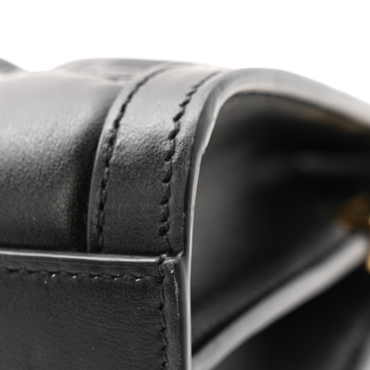 Calfskin GG Matelasse Small Slim Chain Shoulder Bag Black Natural