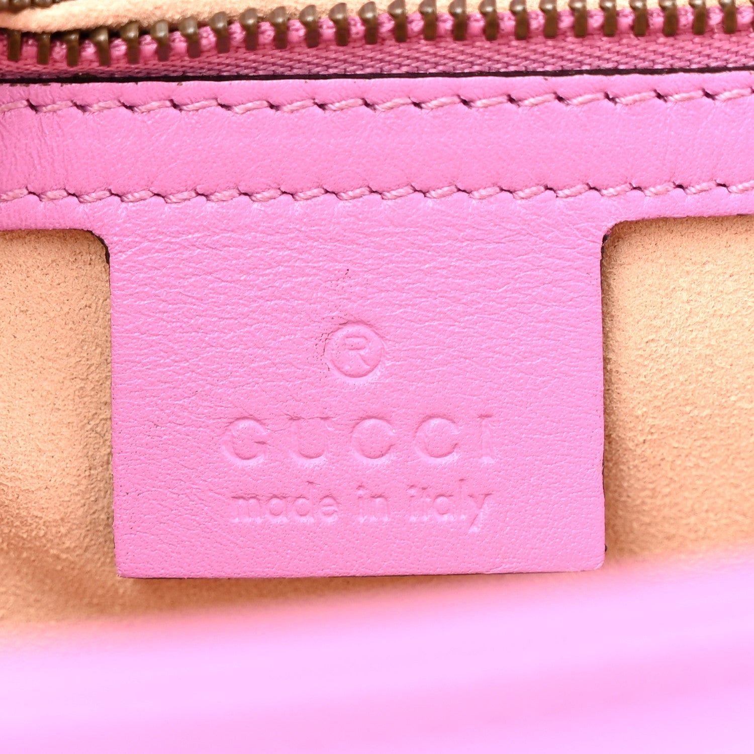 Calfskin Matelasse Small GG Marmont Shoulder Bag Candy Mousse