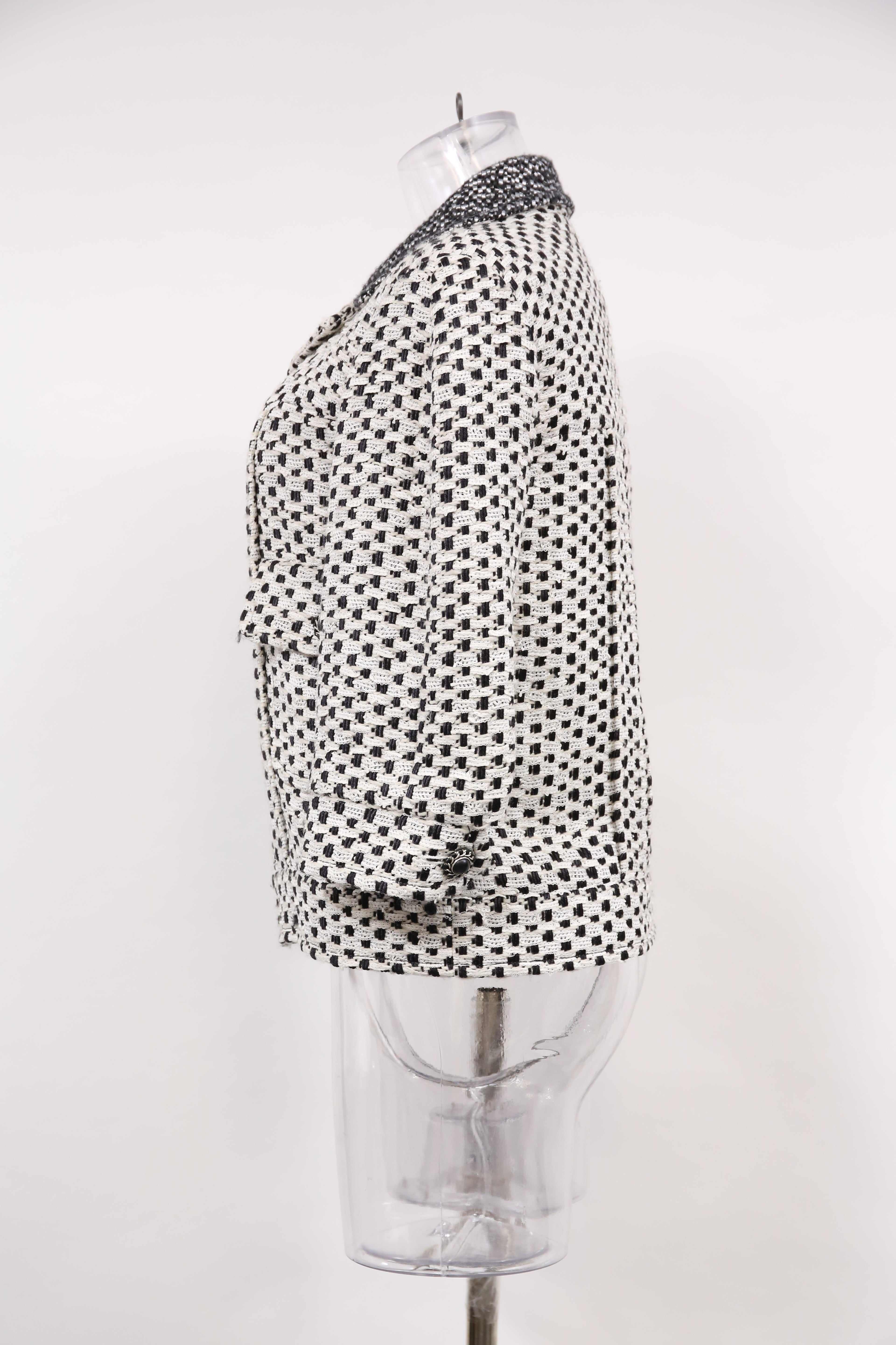 Women's Chanel Polka Dot Zipped Jacket in Black And White Cotton Tweed