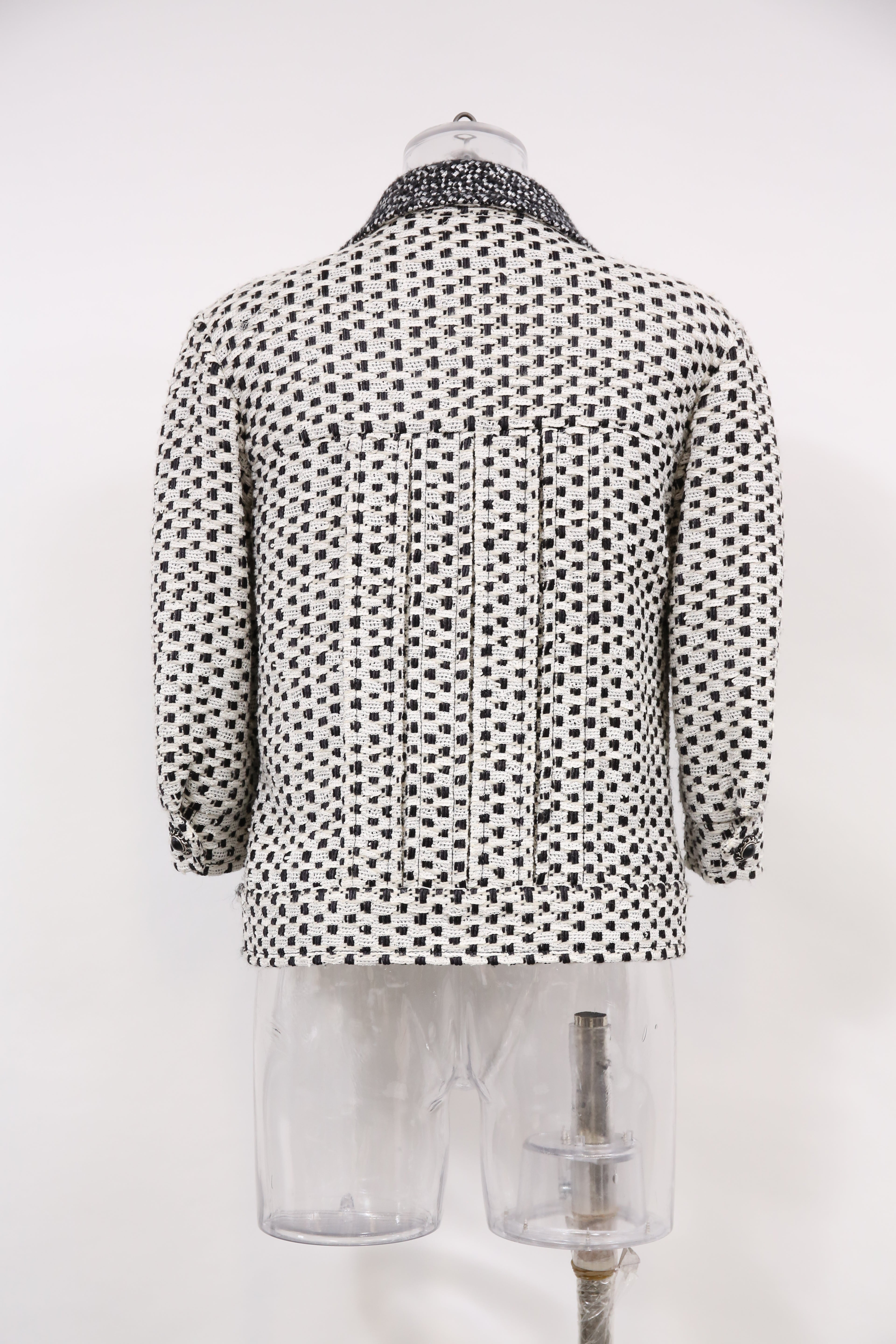 Women's Chanel Polka Dot Zipped Jacket in Black And White Cotton Tweed