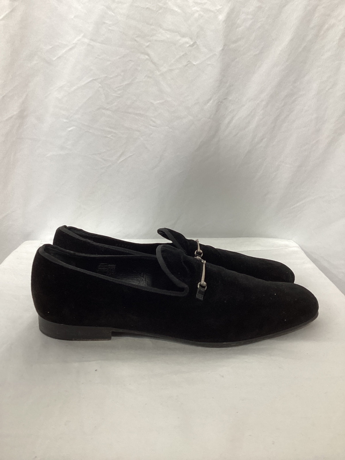 Men's Gucci Horsebit Slip On Loafers in Black Velvet